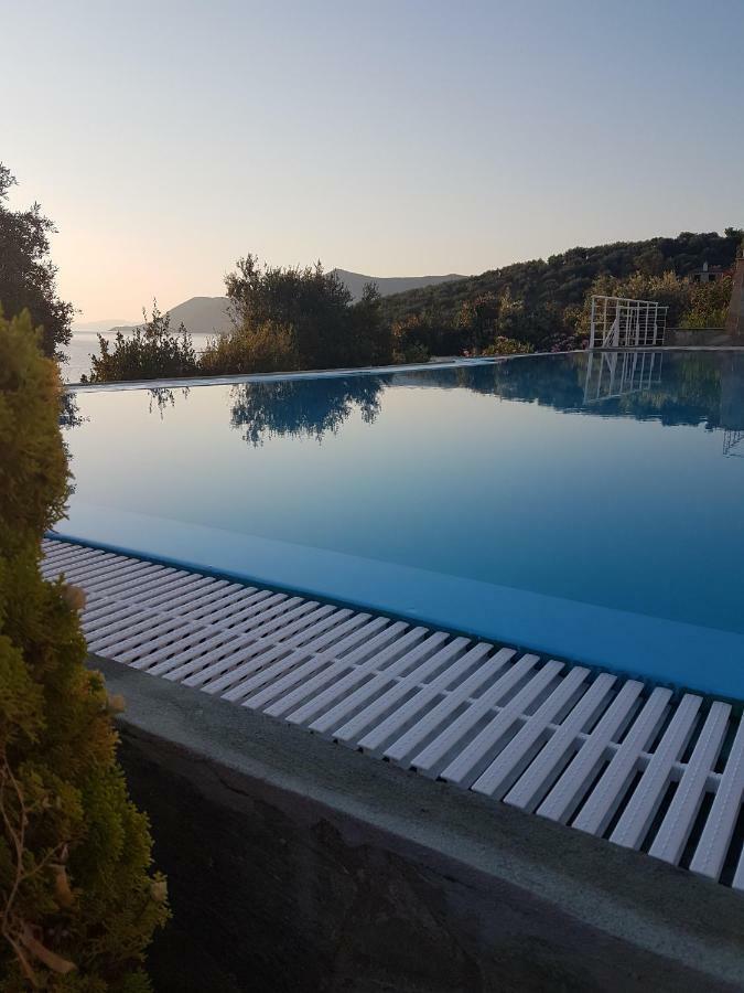 Villa Elia Pteleós Eksteriør bilde